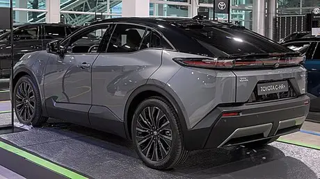 C-HR+